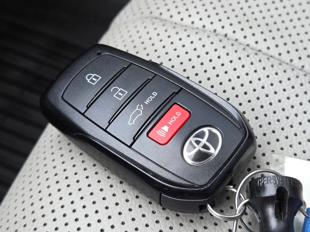 Used 2026 White Toyota Platinum image 37