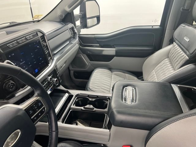 Used 2023 Black Ford Limited image 22