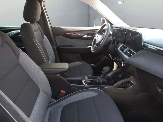 Used 2026 Summit White Chevrolet LS image 5