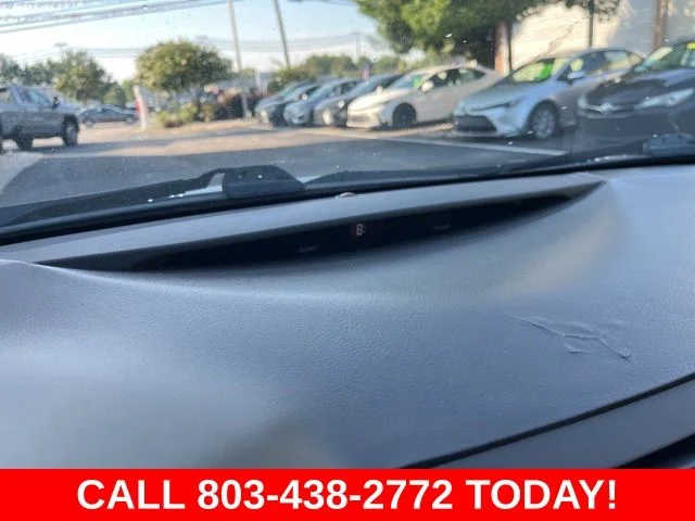Used 2011 Gray Toyota LE image 19