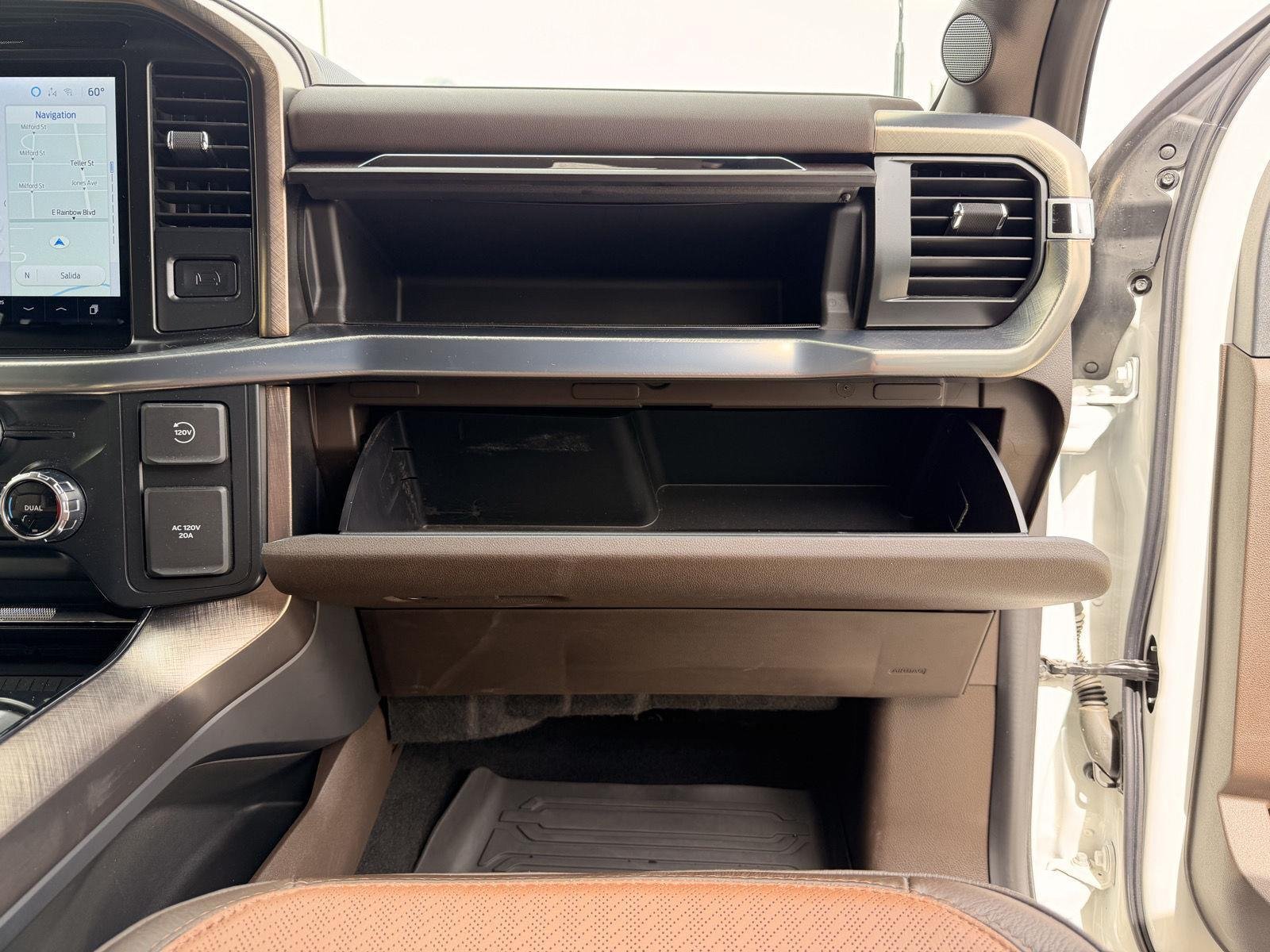 Used 2025 Star White Metallic Tri-Coat/Marsh Gray Ford King Ranch image 15