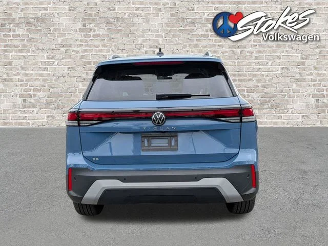 Used 2025 Blue Volkswagen 2.0T SE image 4