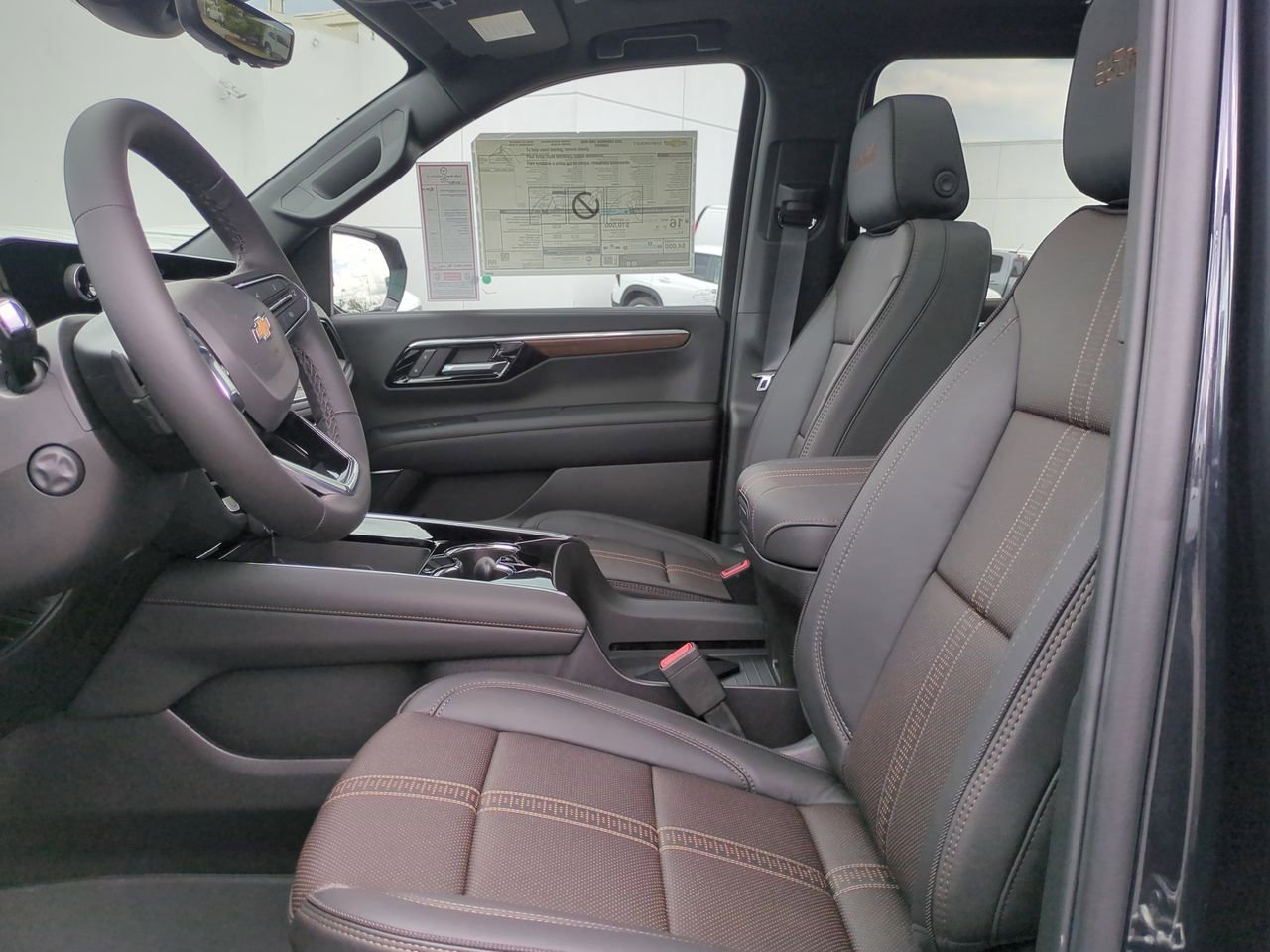 2025 Chevrolet Suburban High Country - Photo 20