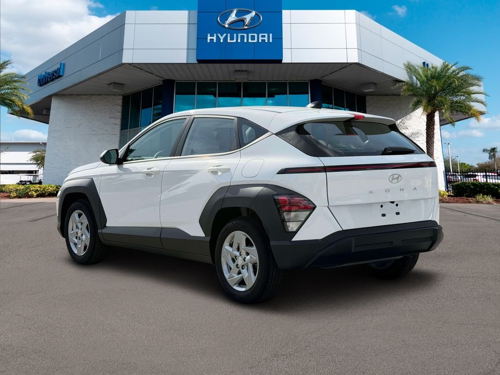 New 2027 White Hyundai SE FWD image 34