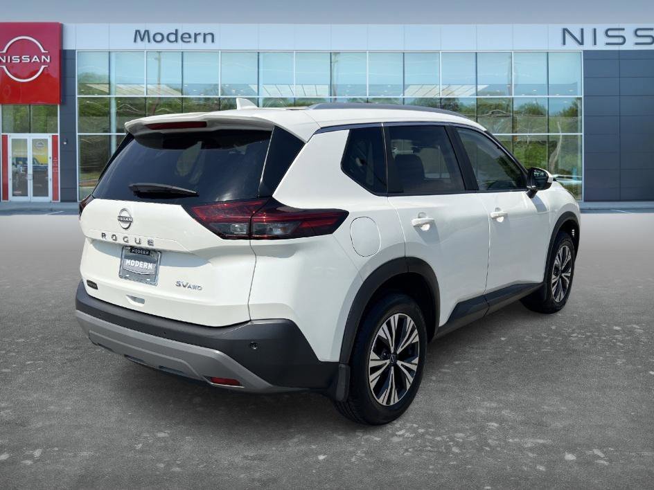 Used 2023 Pearl White Tricoat Nissan SV image 5