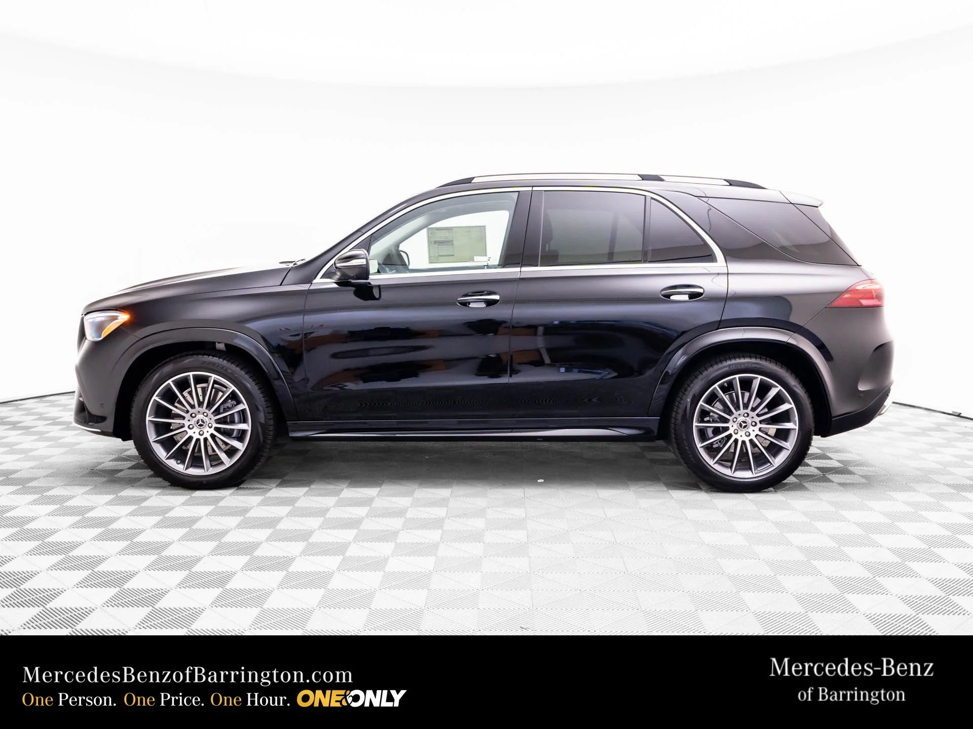 New 2026 Black Mercedes-Benz GLE 450 image 2