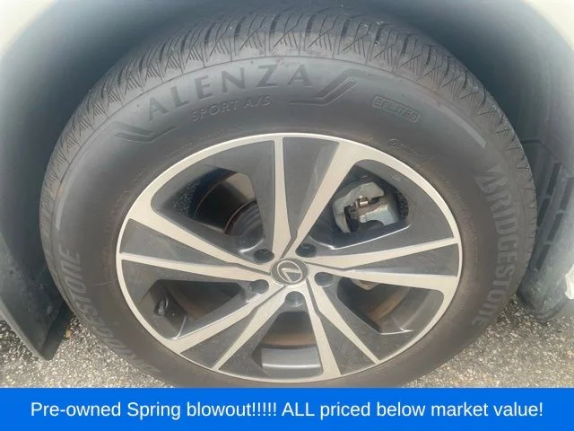 Used 2023 White Lexus 350 Premium image 9