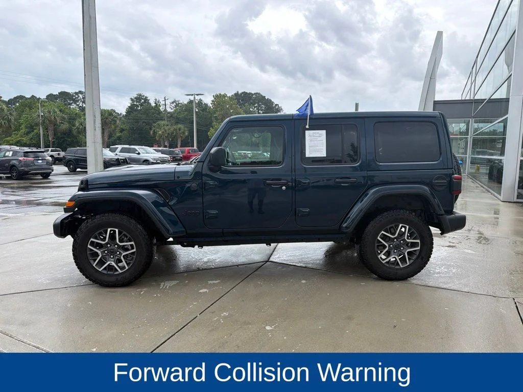 Certified Used 2025 Blue Pearl Jeep Sahara image 5