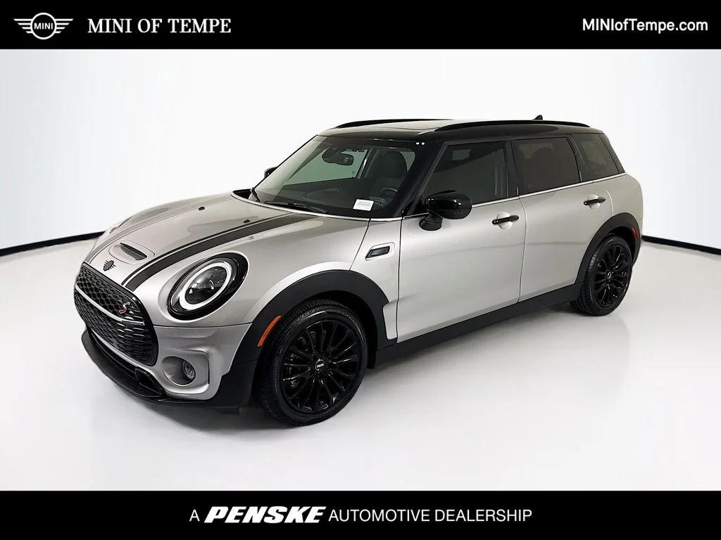 2024 MINI Clubman Cooper S's photo