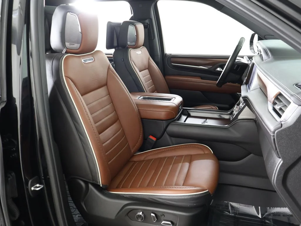 Used 2024 Onyx Black GMC Denali Ultimate image 40