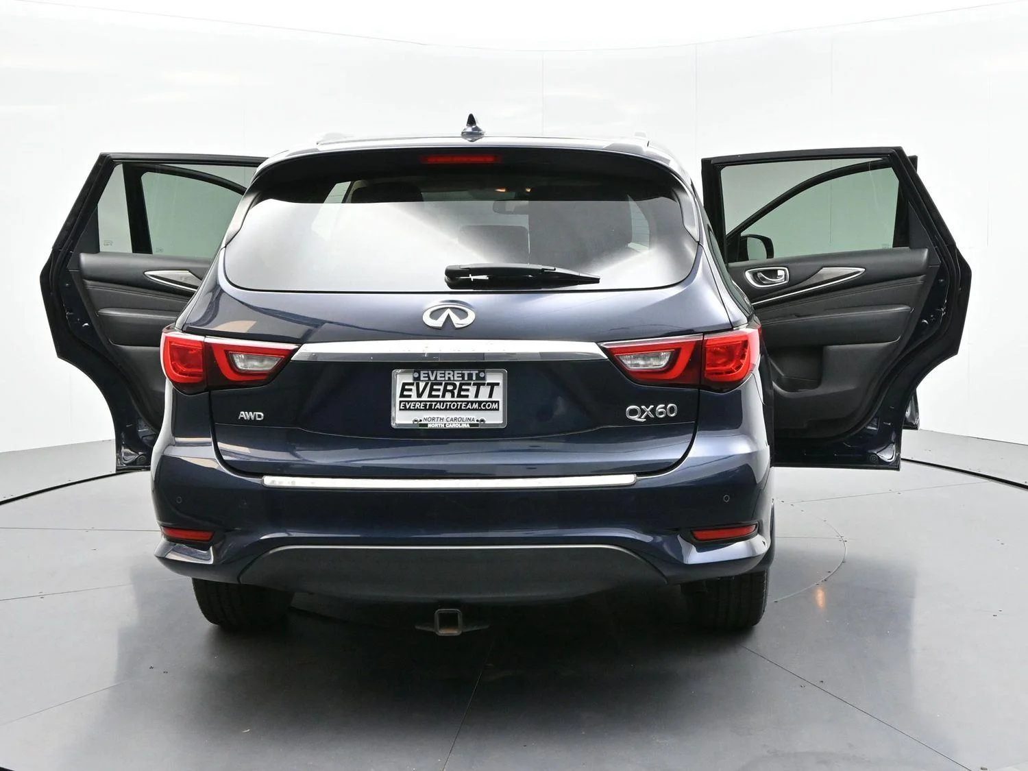 Used 2019 Hermosa Blue INFINITI LUXE image 39
