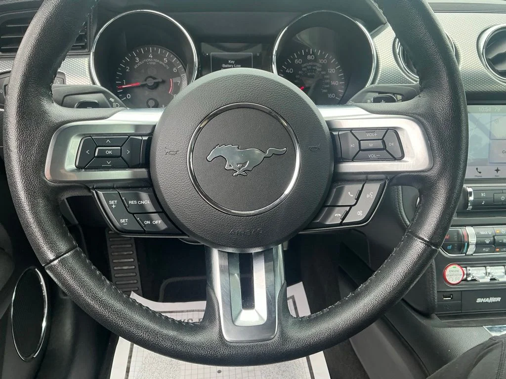 Used 2017 White Ford GT Premium image 45