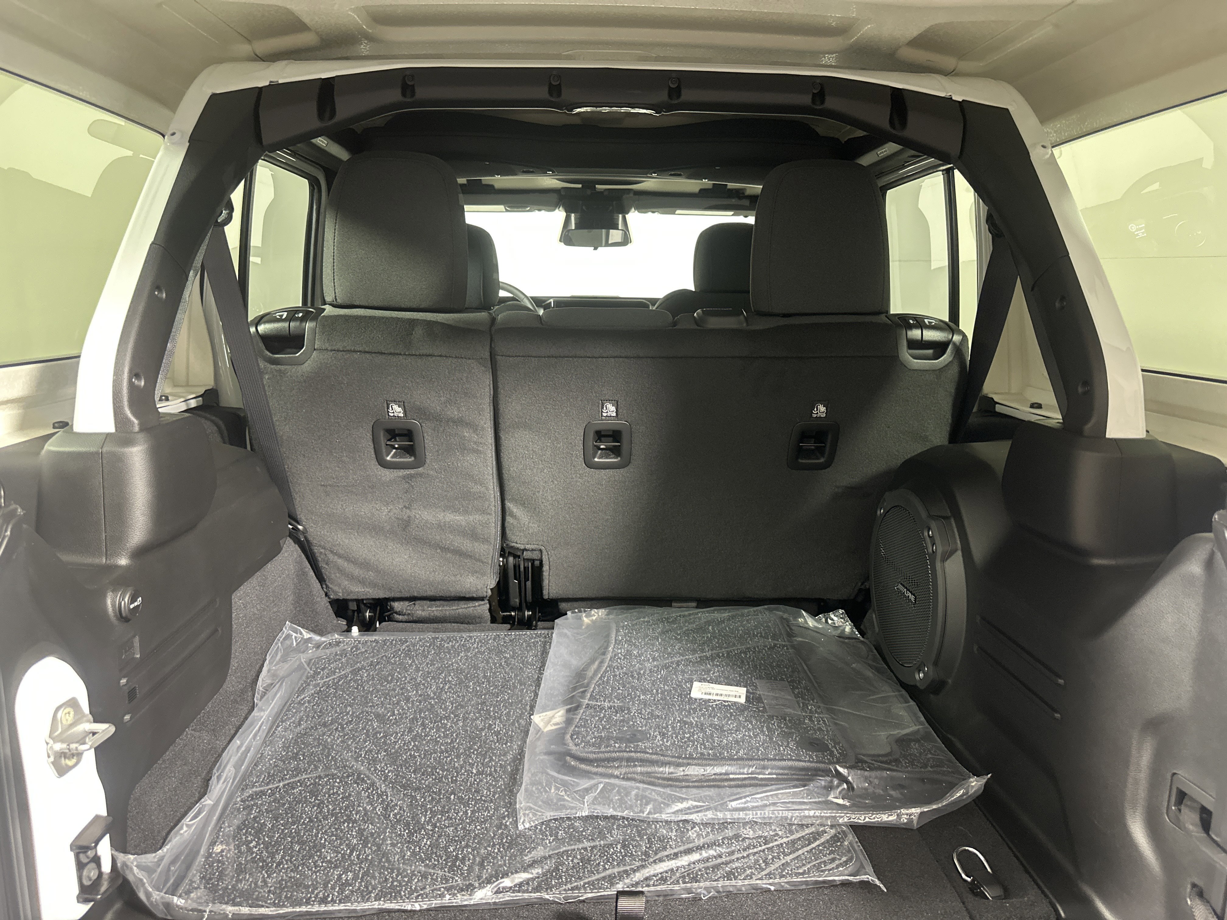 New 2026 Bright White Clear-Coat Exterior Paint Jeep 85th Anniversary image 24