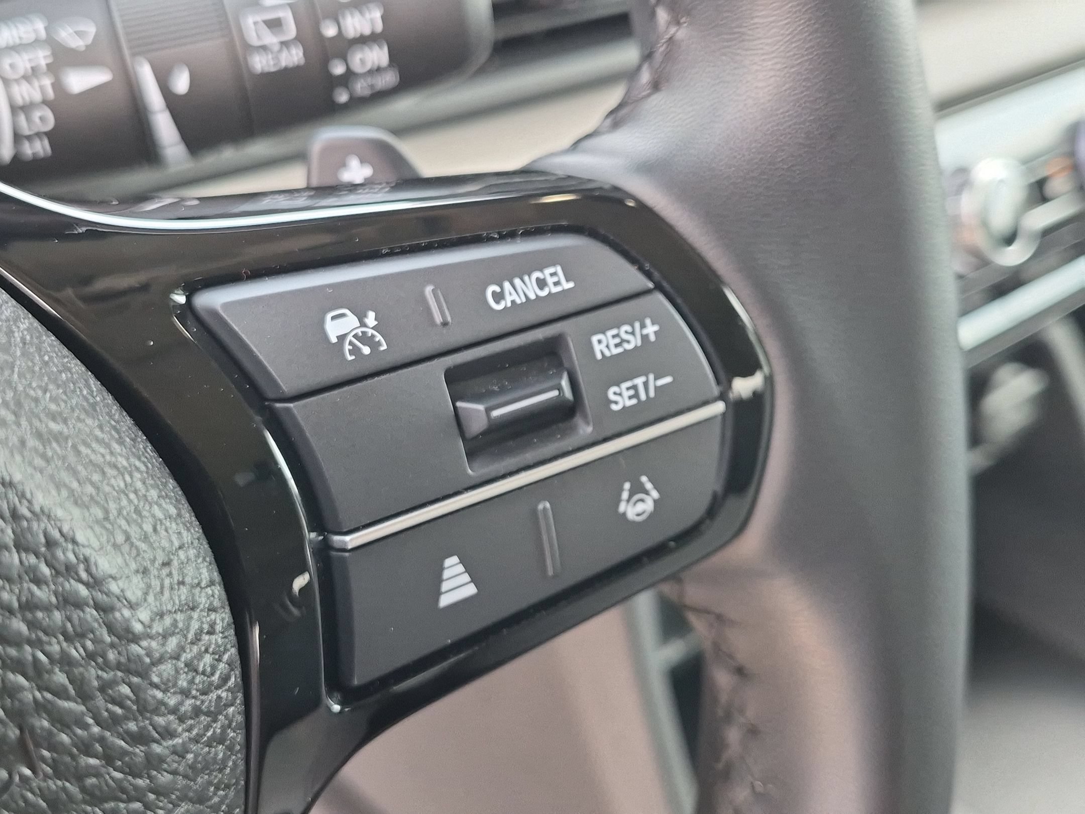 2025 Honda Pilot EX-L+ - Photo 15