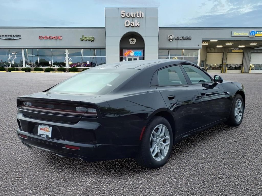 New 2026 Diamond Black Crystal Pearlcoat Dodge R/T image 2