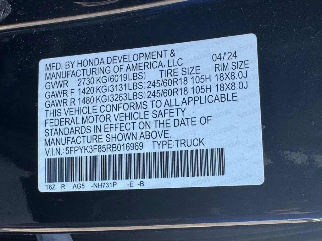 Certified Used 2024 Black Honda Black Edition image 28