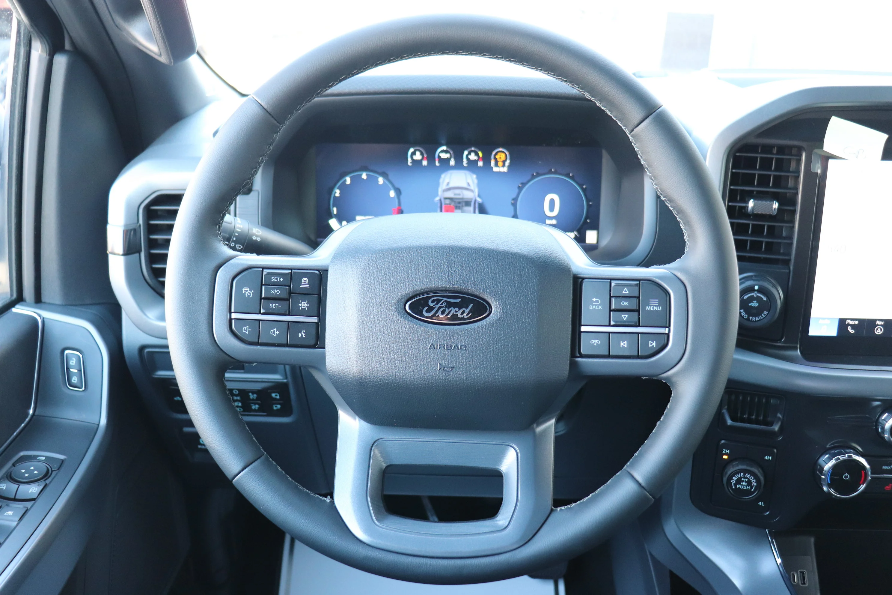 New 2026 OXFORD WHITE Ford XLT image 14