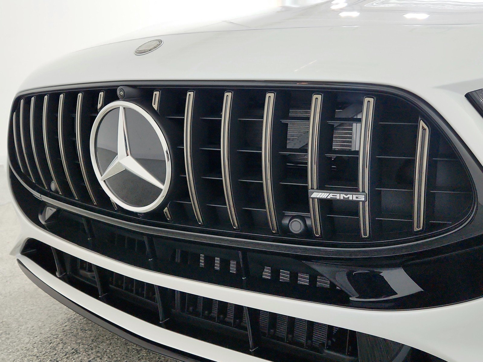 New 2026 MANUFAKTUR Moonlight White Metallic Mercedes-Benz AMG® GT 63 S E Performance 4-Door Coupe image 20