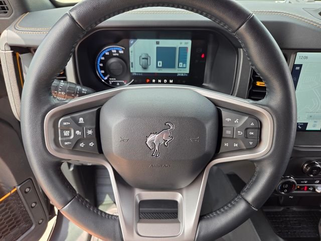 Used 2024 Gray Ford Badlands image 32