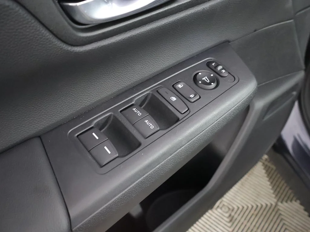 Certified Used 2026 Gray Metallic Honda Sport image 38
