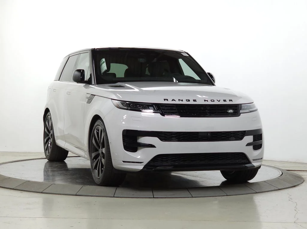 Used 2026 Gray Land Rover Dynamic SE image 9