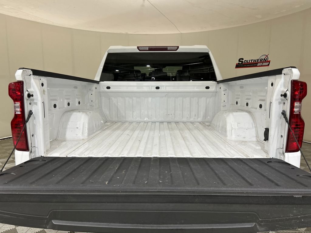 Used 2023 White Chevrolet LT image 5