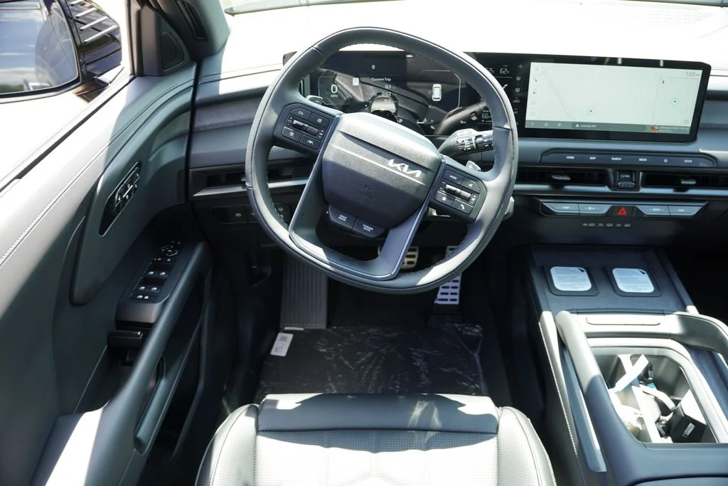 New 2027 Ebony Black Kia X-PRO SX image 15