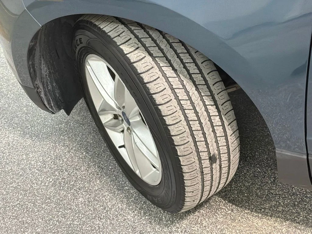 Used 2016 Blue Metallic Ford SEL image 29