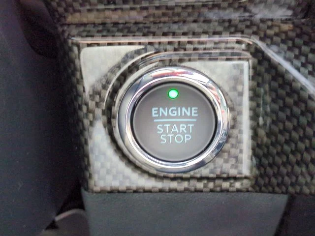 Used 2023 White Ford Lariat image 27
