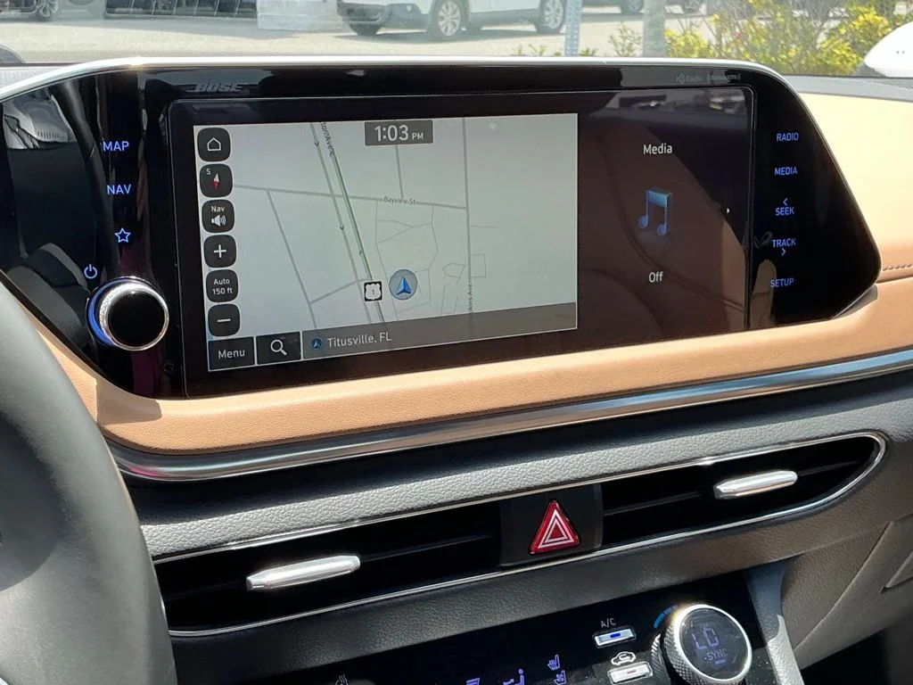 Used 2020 Red Hyundai Limited image 45