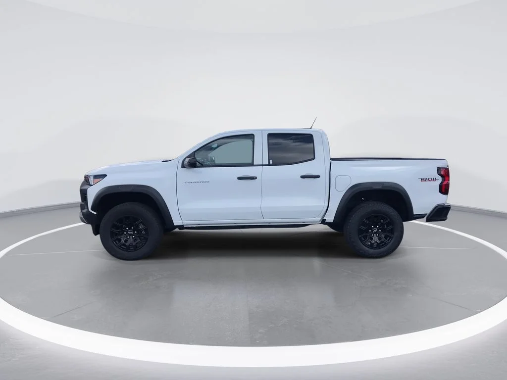 Used 2026 White Chevrolet Trail Boss image 5