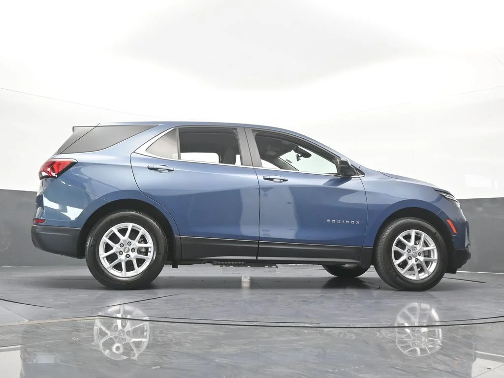Used 2024 Lakeshore Blue Metallic Chevrolet LT image 59