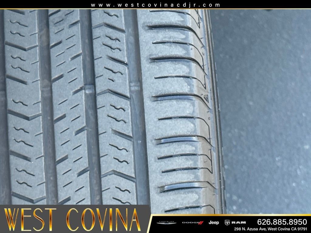 Used 2024 White Toyota XLE image 18
