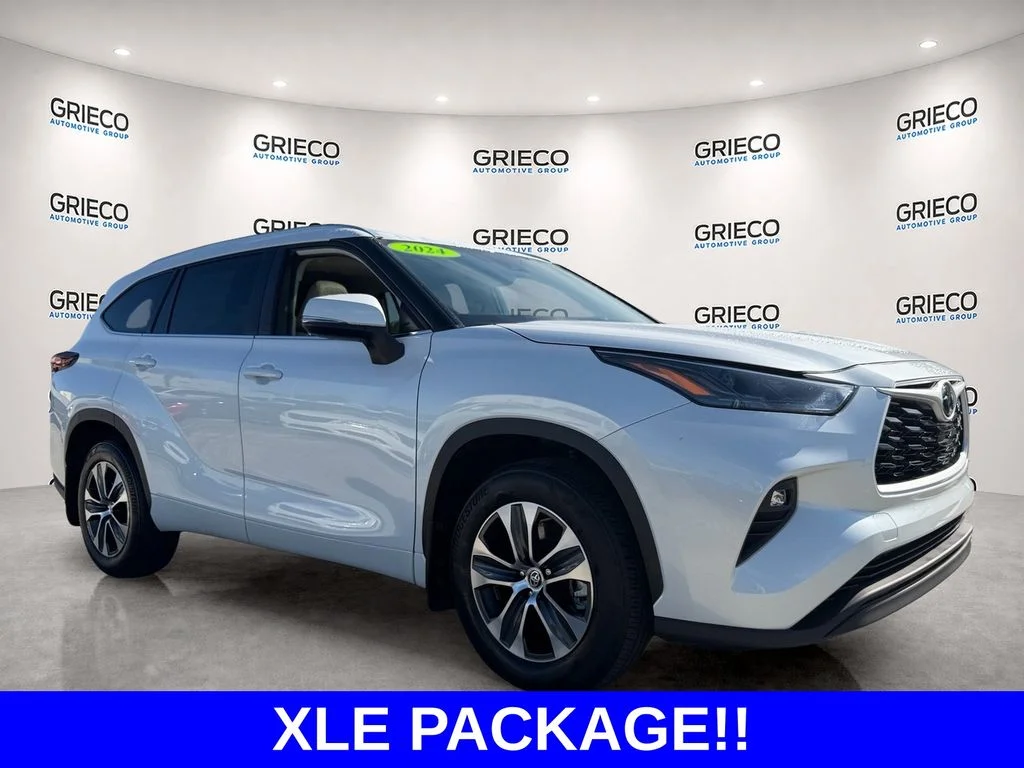 Used 2024 Beige Toyota XLE image 1
