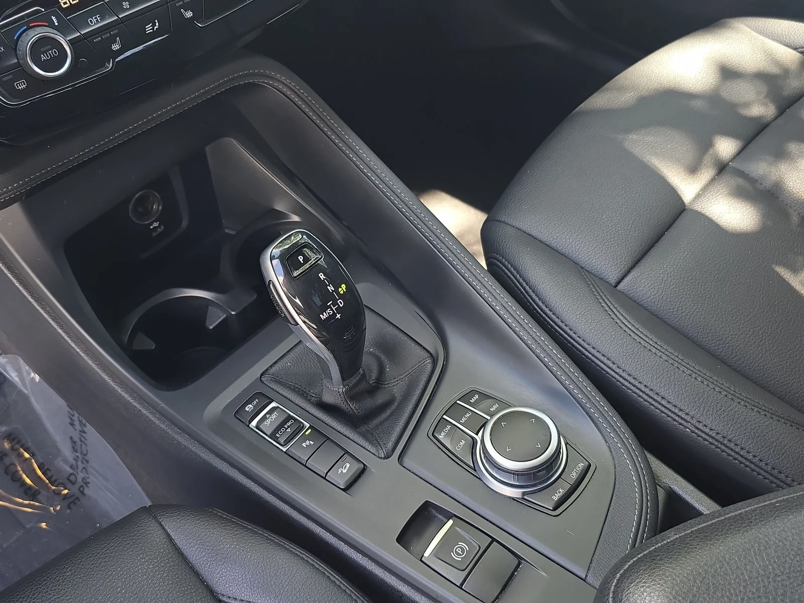 Used 2020 White BMW xDrive28i image 30