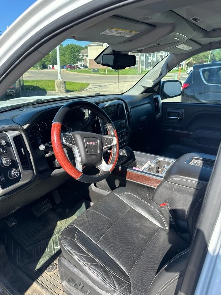 Used 2018 GMC Sierra 1500 SLT with VIN 3GTU2NEC5JG266008 for sale in Marion, IA