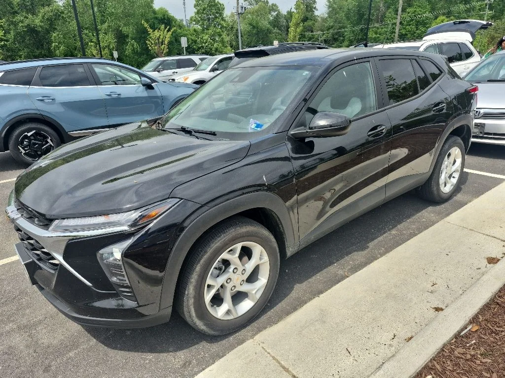 2024 Chevrolet Trax LS