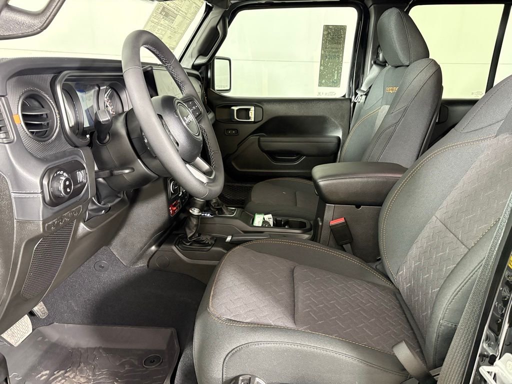 New 2026 Black Clearcoat Jeep Mojave image 20