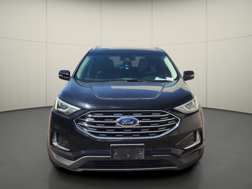 Used 2019 Black Ford SEL image 2