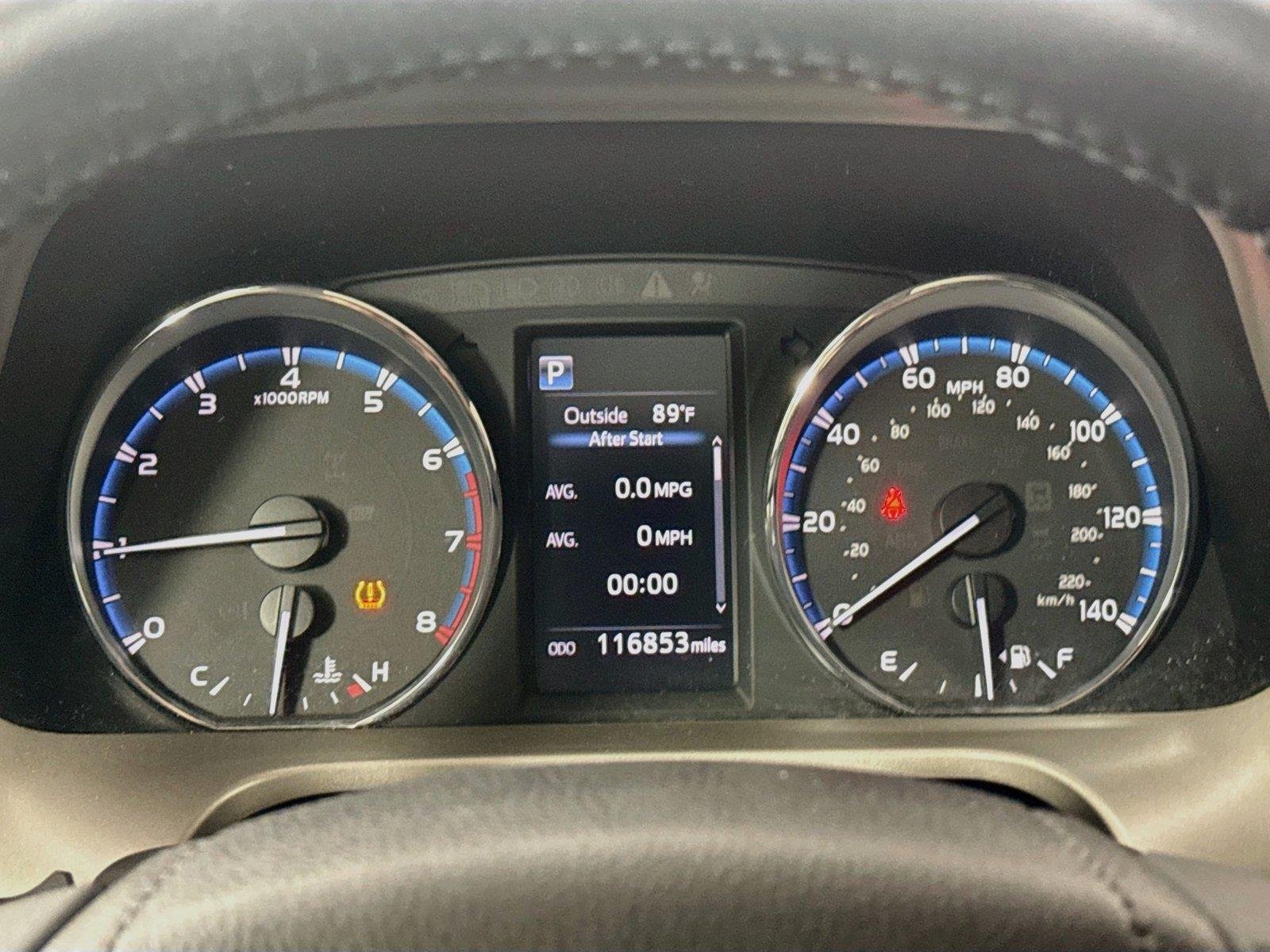 Used 2016 Silver Sky Metallic Toyota XLE image 18