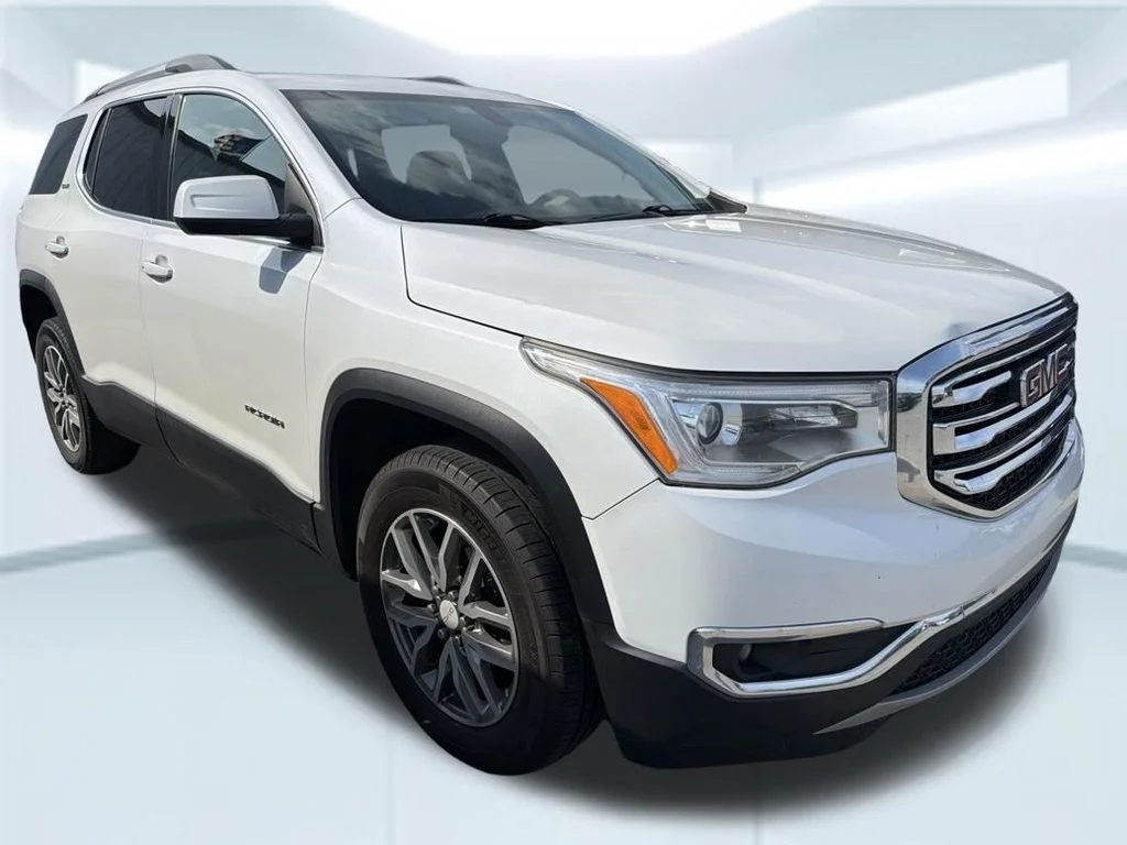 Used 2019 White GMC SLE-2 image 4