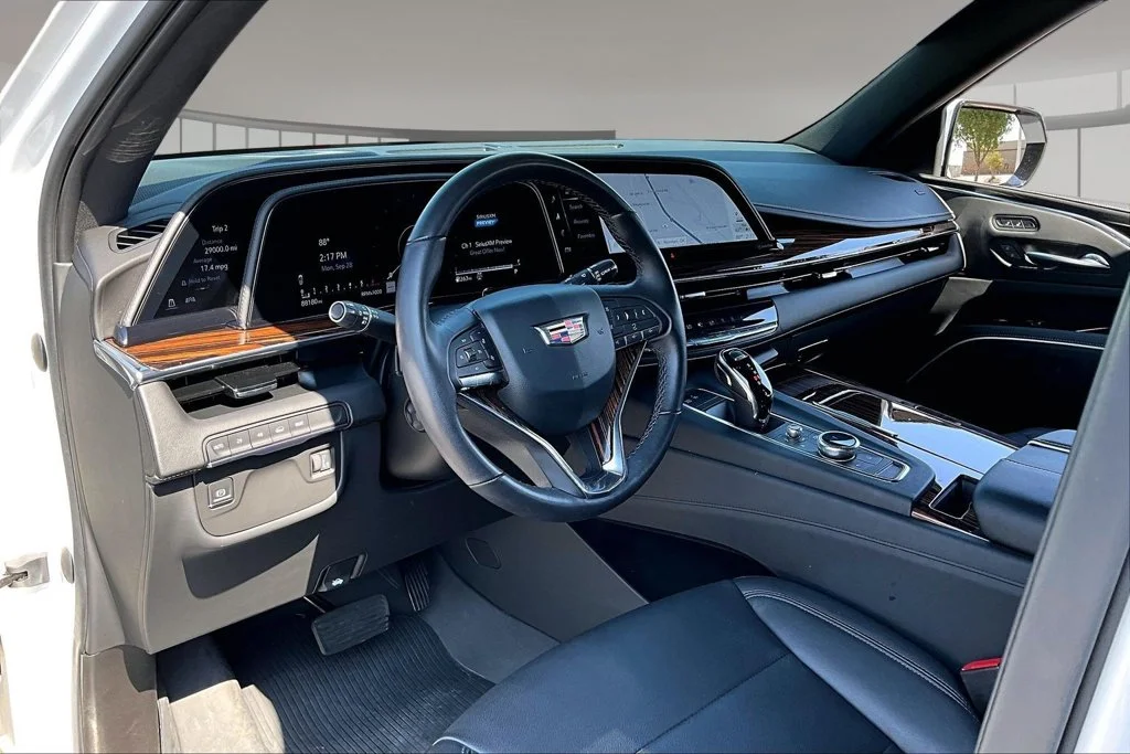 Used 2021 White Cadillac Luxury image 13