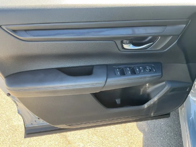 2024 Honda CR-V LX - Photo 43