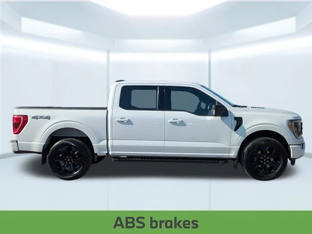 Used 2023  Ford Lariat image 8