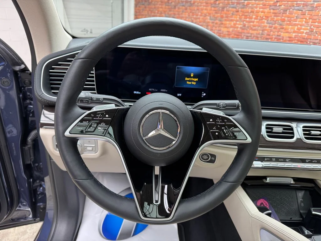 Used 2026 Blue Mercedes-Benz GLS 450 image 13