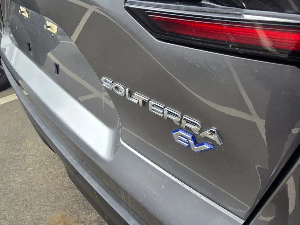 Used 2024 Smoked Carbon Subaru Premium image 10