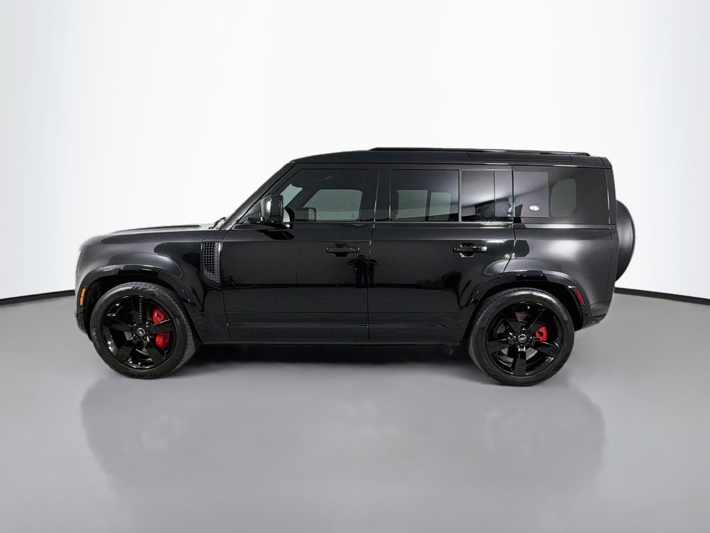 Certified Used 2023 Black Land Rover X-Dynamic SE image 8
