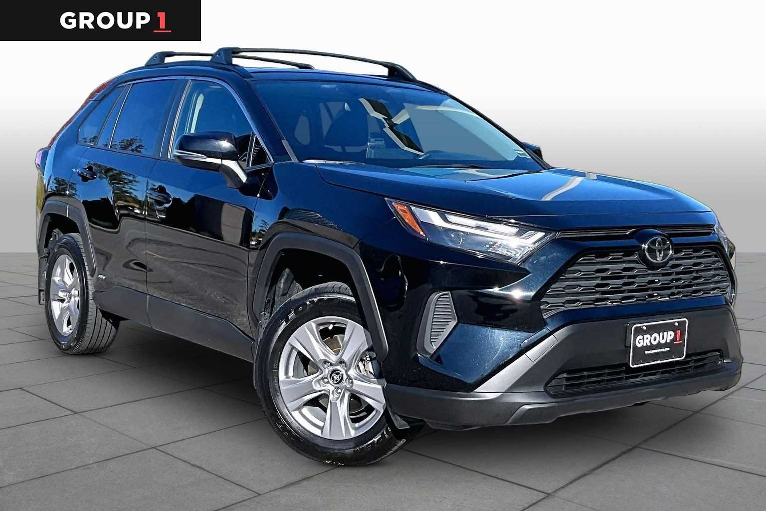 Certified Used 2025 Midnight Black Metallic Toyota Hybrid XLE image 3