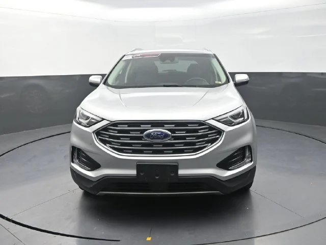 Used 2019 Silver Ford SEL image 5
