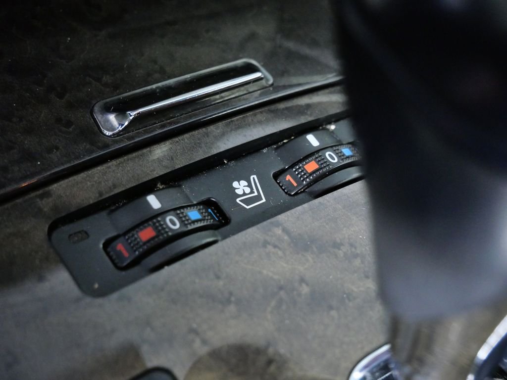Used 2011 Black Lexus 350 C image 19